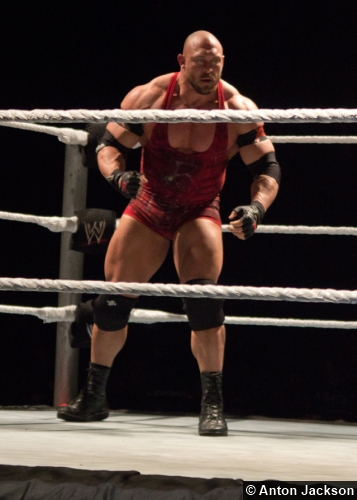 WWE Raw Results – April 8, 2013 - PWMania - Wrestling News