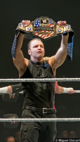 Wwe 23082013 The Shield Dean Ambrose Us Title Belt2