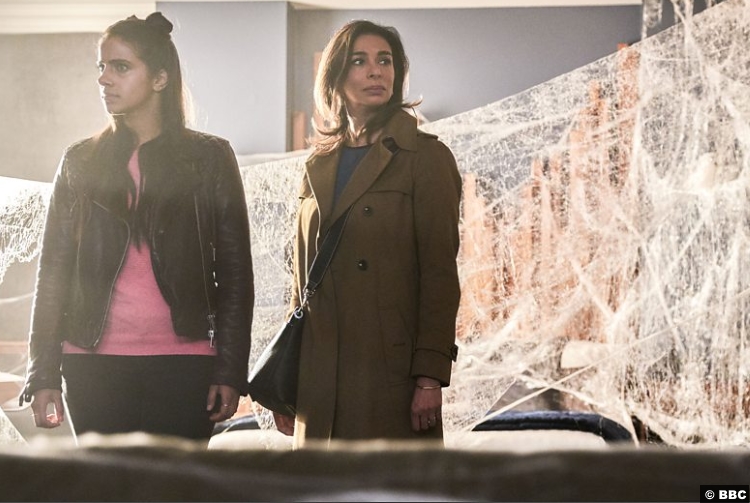 Doctor Who S011e04 Yasmin Mandip Gill Shobna Gulati Najia Khan