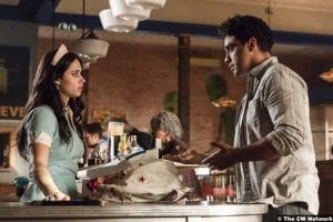 Roswell Nm S01e04 Nathan Parsons Jeanine Mason Max Evans Liz Ortecho