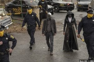 Watchmen S01 Regina King Tim Blake Nelson Angela Abar Looking Glass