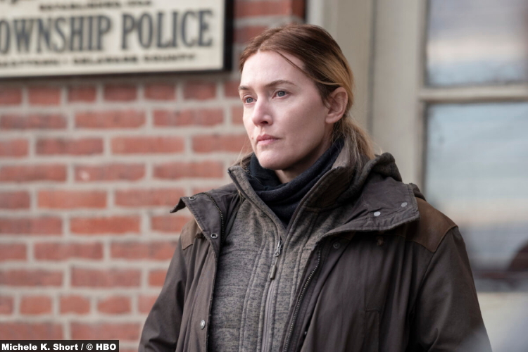 S01E02 Kate Winslet as Mare Sheehan