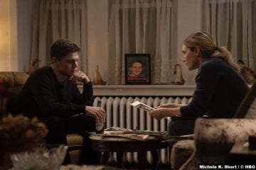 Mare Of Easttown S01e04: Evan Peters and Kate Winslet as Detective Colin Zabel and Mare Sheehan