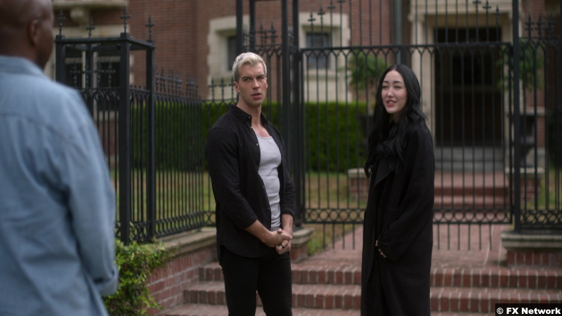 American Horror Stories S01e07: Adam Hagenbuch and Noah Cyrus as Dylan and Connie
