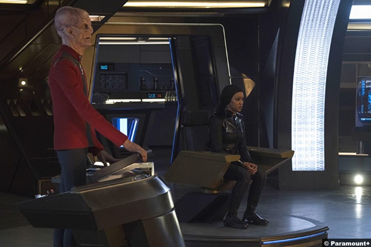 Star Trek Discovery S04e05: Doug Jones and Sonequa Martin-Green as Saru and Michael Burnham