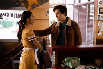 Riverdale S06e06: Erinn Westbrook and Cole Sprouse as Tabitha Tate and Jughead Jones