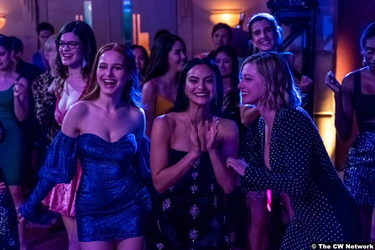 Riverdale S06e17: Madelaine Petsch, Camila Mendes and Lili Reinhart as Cheryl, Veronica and Betty
