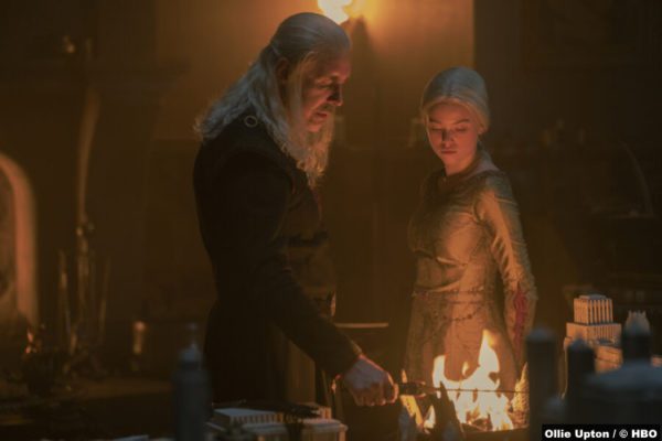 House of the Dragon S01e04: Paddy Considine and Milly Alcock as King Viserys and Princess Rhaenyra Targaryen